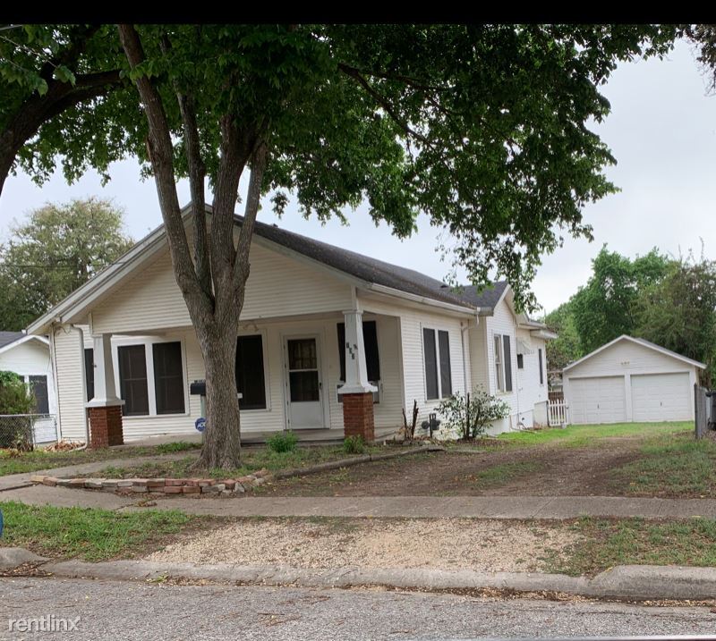 Primary Photo - 3 br, 2 bath House - 703 N West St