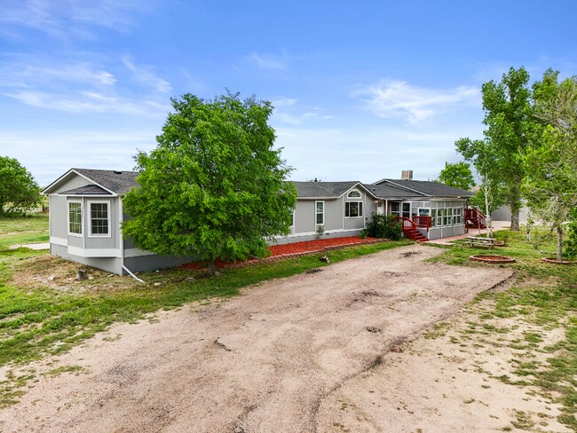Building Photo - 5520 Coyote Ln