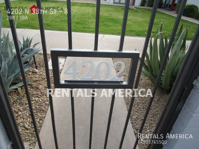 Foto del edificio - Contemporary 2 Bd / 1 Ba Condo in Arcadia ...