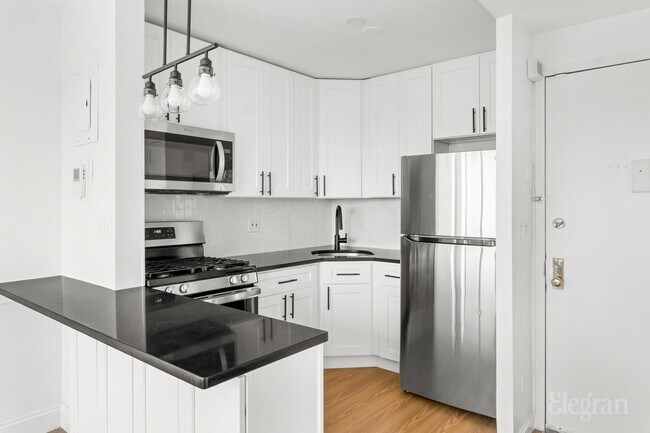 Foto del edificio - 8714 57th Rd