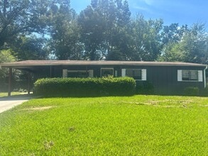 Building Photo - 2740 Teresa Dr