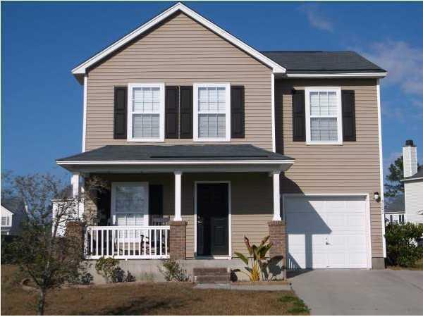 Foto principal - Beautiful 3 BR/2.5 BA home in the great co...