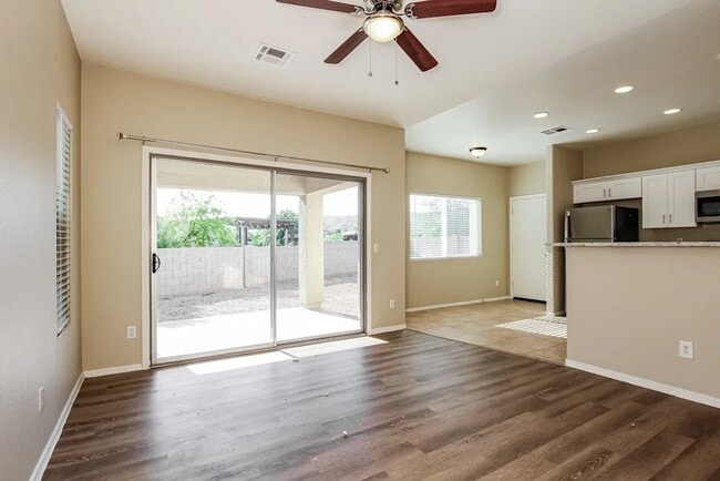 Foto del edificio - 7215 S 8th Terrace