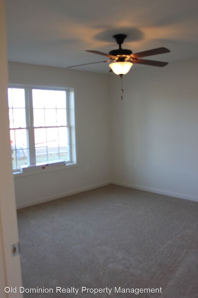 Foto del edificio - 1 br, 1 bath House - 1431 Taylor Grove Lan...