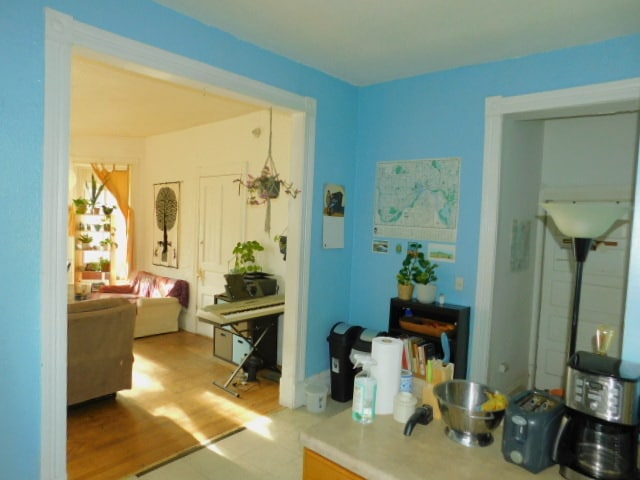 Foto del edificio - 2317 Harriet Avenue