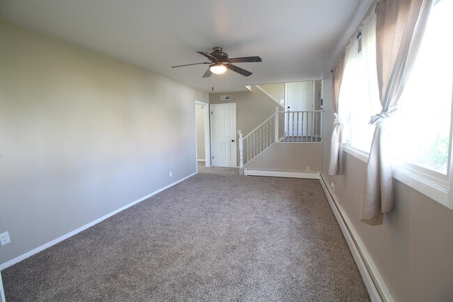 Foto del edificio - 4528 Ozark St NE
