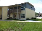 Foto principal - 655 Castle Park Dr