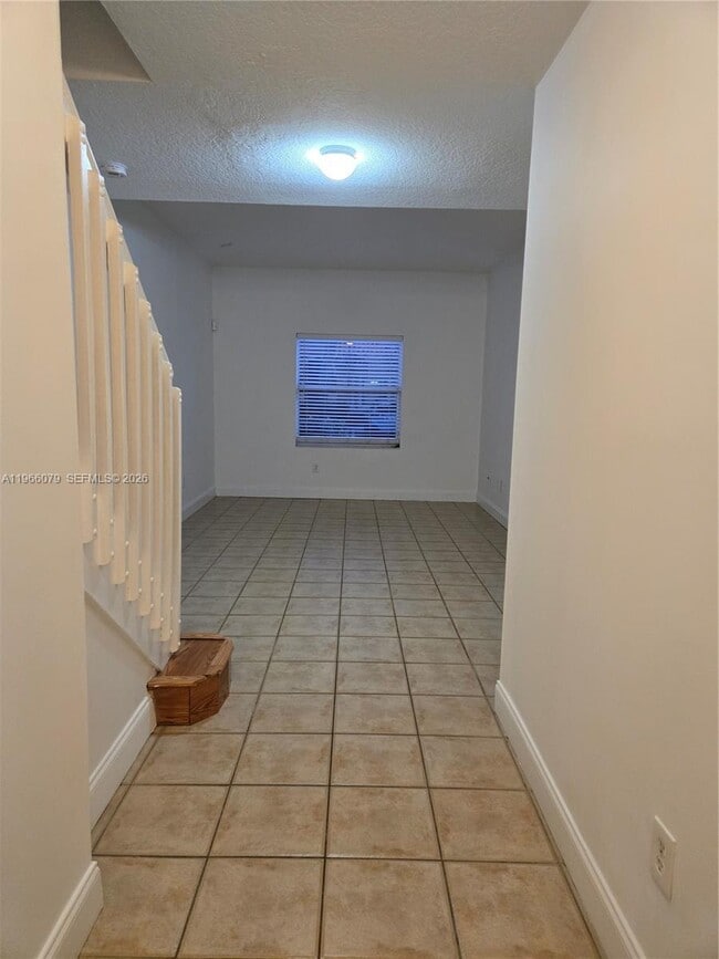 Building Photo - 4976 Leeward Ln