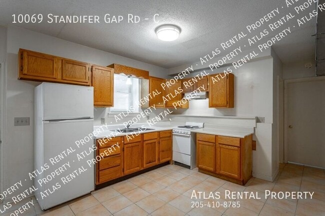 Foto del edificio - 10069 Standifer Gap Rd