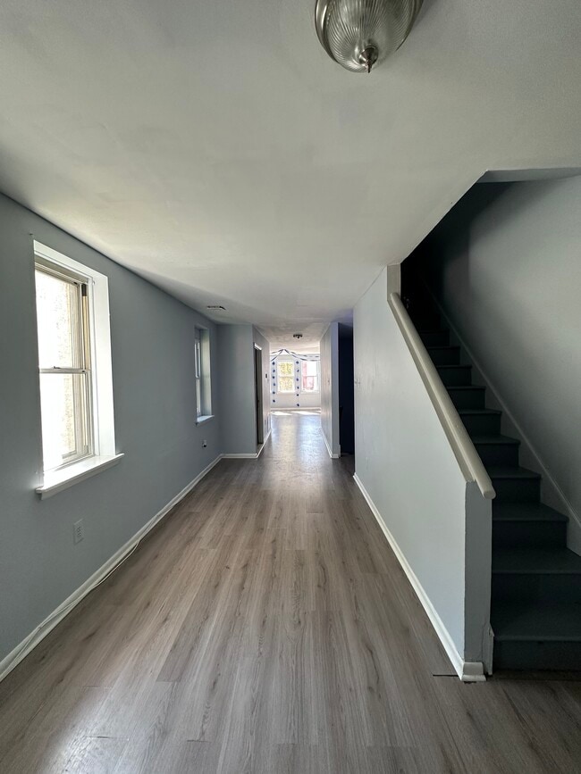 Foto del edificio - 2933 W Diamond St