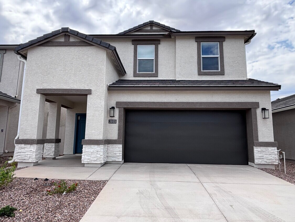 Foto principal - 1777 W Stealth Ave