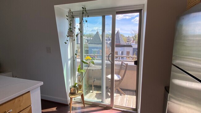 Foto del edificio - 2022 Flagler Pl NW