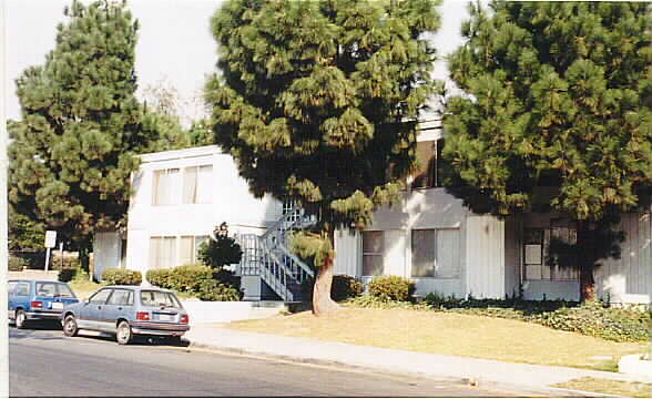 Building Photo - 2310 Peacock Ave