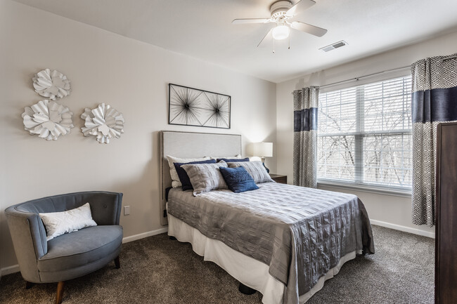 Large Bedrooms - Riverchase Apartments