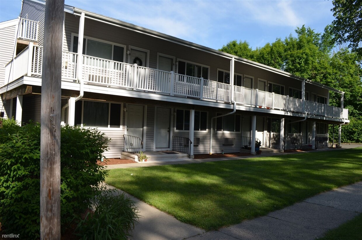 Primary Photo - Studio, 1 bath Apartment - 17 Kohanza St 4