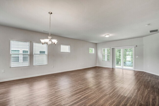 Building Photo - 205 Wilbur Lake Dr