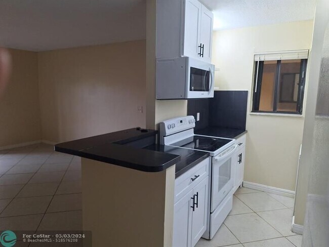 Foto del edificio - 677 Trace Cir