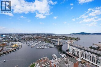 Building Photo - 1500 Hornby St