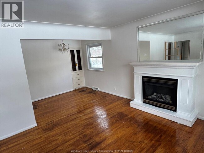 Photo du bâtiment - 3039 Bruce Ave