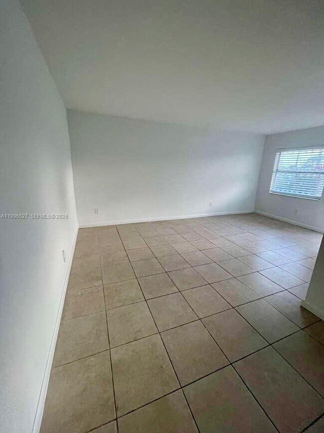 Foto del edificio - 7101 SW 89th Ct