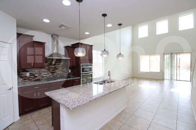 Building Photo - 9555 W Chama Dr