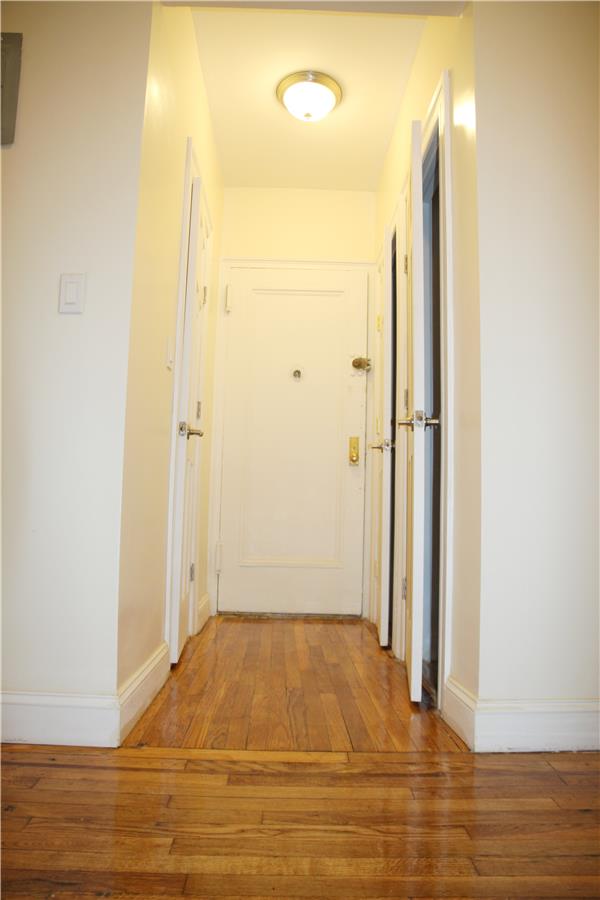 Building Photo - 20 Bogardus Pl