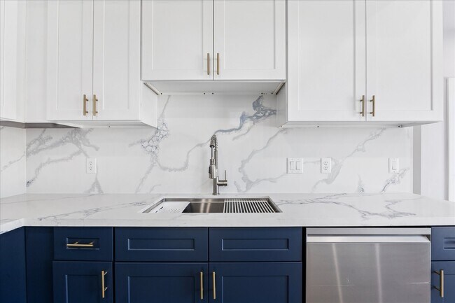 Foto del edificio - 4310 Canal St