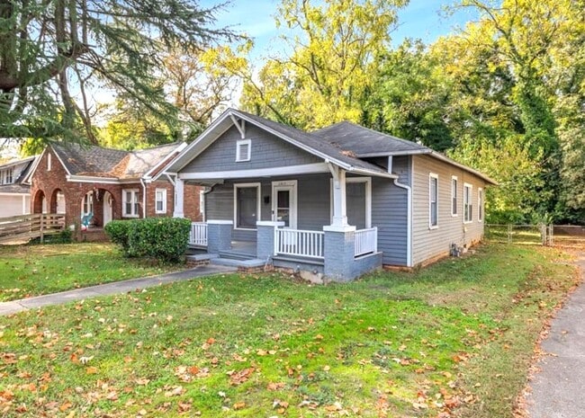 Foto del edificio - 2360 N Patterson Ave