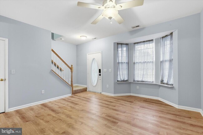 Building Photo - 5534 Franklin Blvd