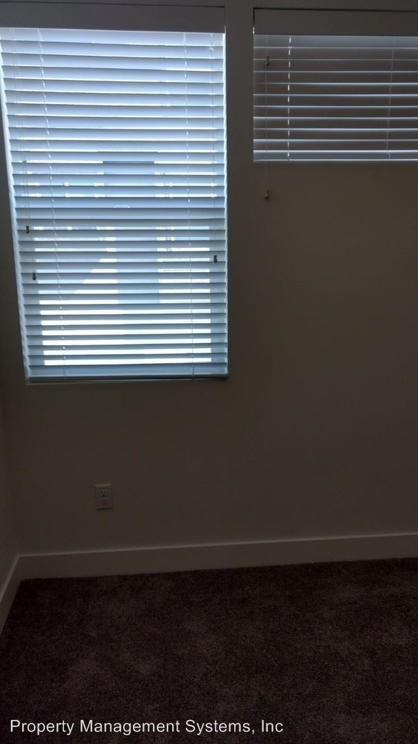 Foto del edificio - 7752 Rooftop Dr