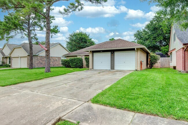 Foto del edificio - 6818 Brockington Dr