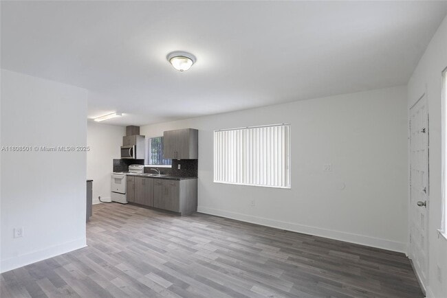 Foto del edificio - 2325 NW 29th St