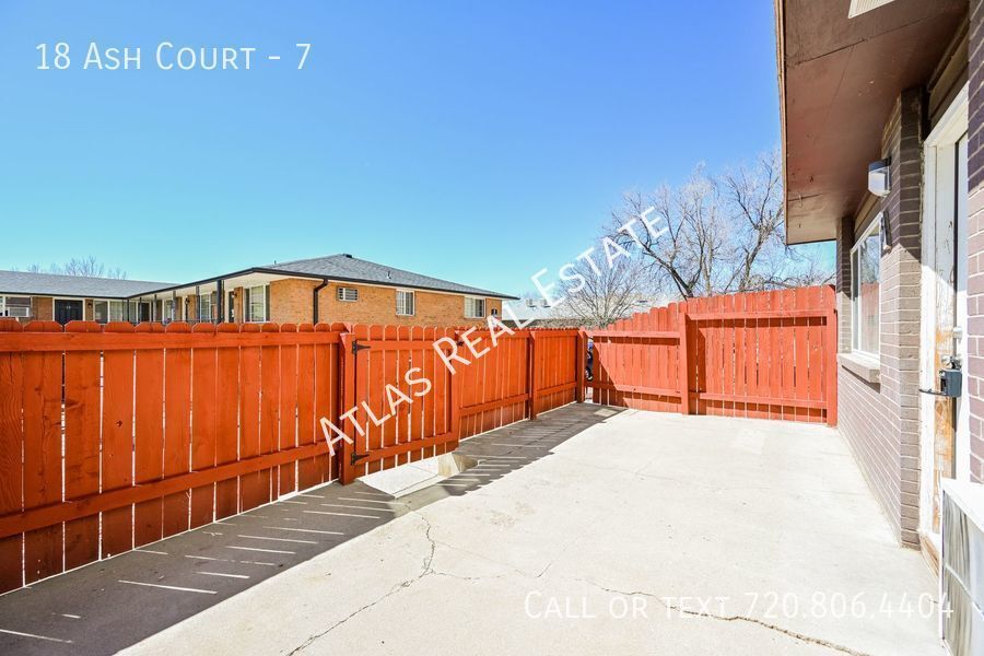 Primary Photo - 18 Ash Court