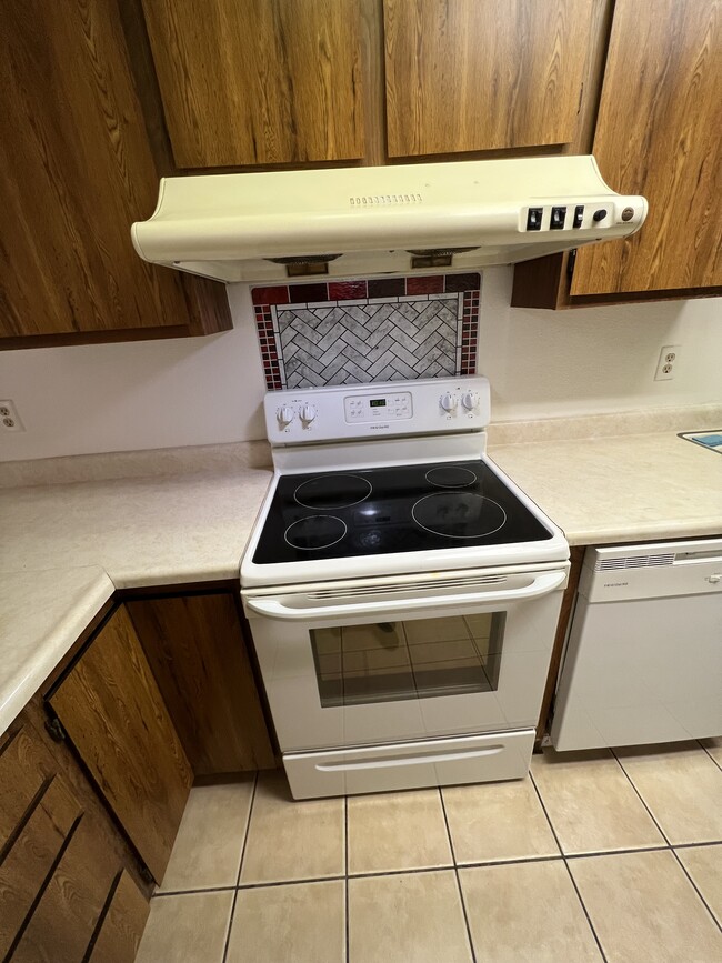Foto del edificio - 7218 Willowwest Ct