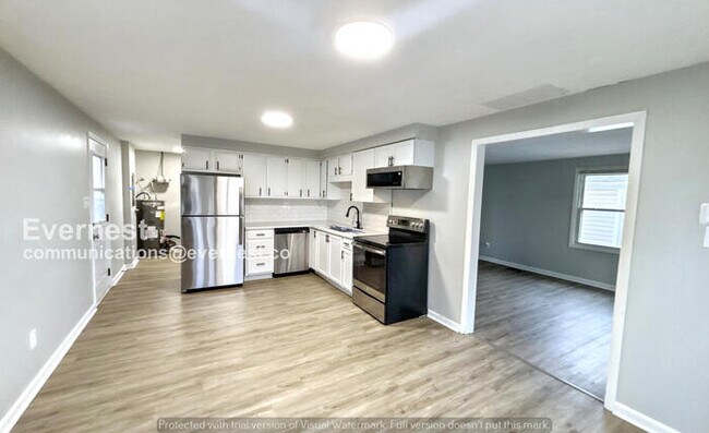 Foto del edificio - 949 S Harris Ave