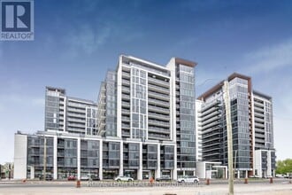 Building Photo - 9600 Yonge St