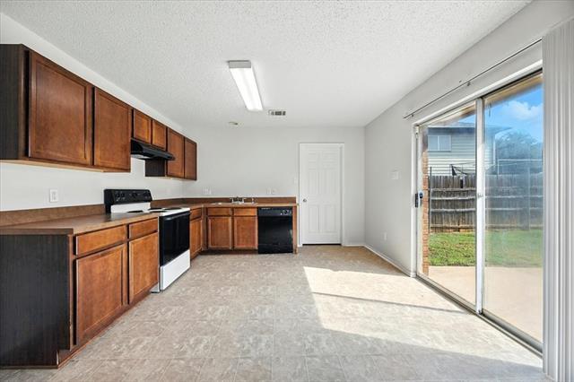 Foto del edificio - 1525 Hedgewood Trail
