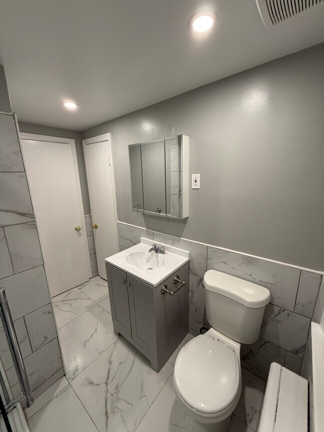 Foto del edificio - 214 Columbia St