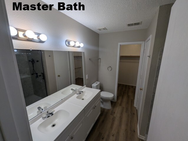 Foto del edificio - 1545 Fieldstone Dr