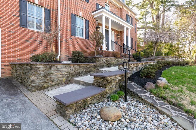 Building Photo - 1032 Greenmount Rd