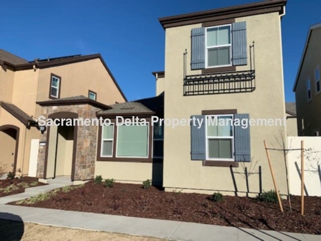 Building Photo - 2018 Construction - Lennar home!!