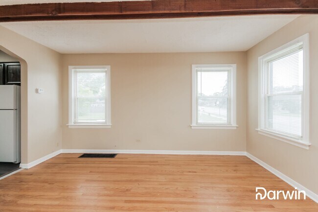 Building Photo - 13100 S Avenue O, Chicago, IL 60633