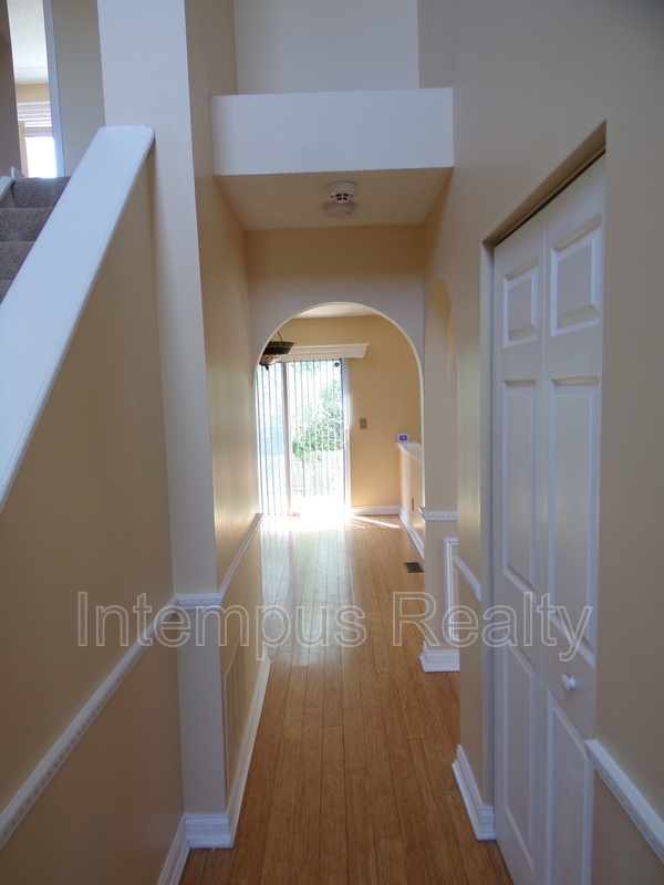 Foto del edificio - 2491 Hoose Dr