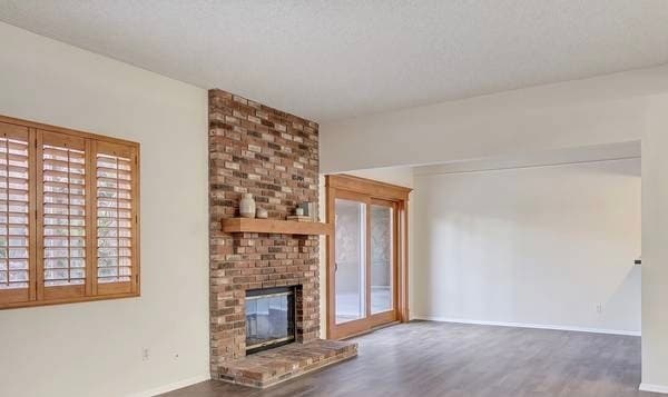 Building Photo - 9767 Rhea Ave