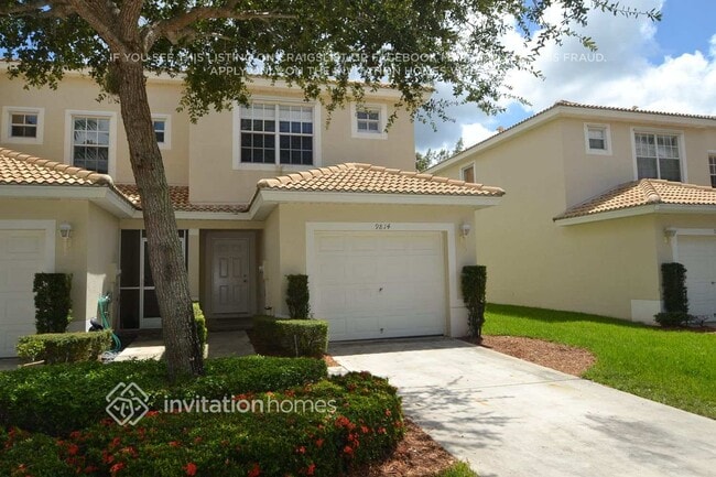 Building Photo - 9814 Porta Leona Ln