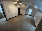 Foto principal - 120 S Graham St