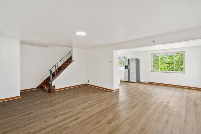 Building Photo - 309 Sebring Ave