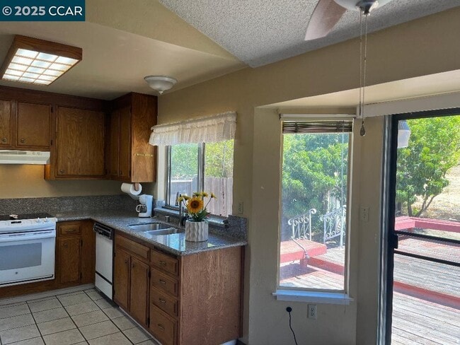 Building Photo - 2265 Jacqueline Dr