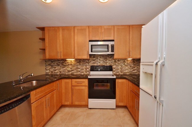 Building Photo - 829 Via Casitas