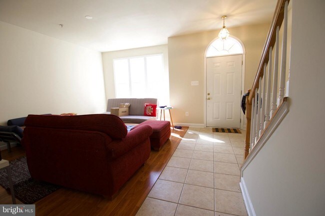 Foto del edificio - 1127 Gaither Rd